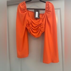NWT! Bell-sleeved crop top
